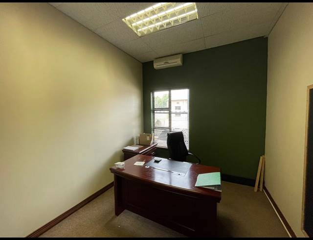 BUSINESS PROPERTY TO RENT IN ELDORAIGNE